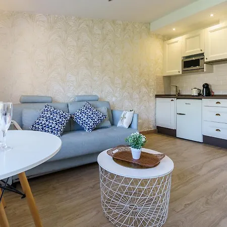 Apartment Malagasuite Studio Beach&pool