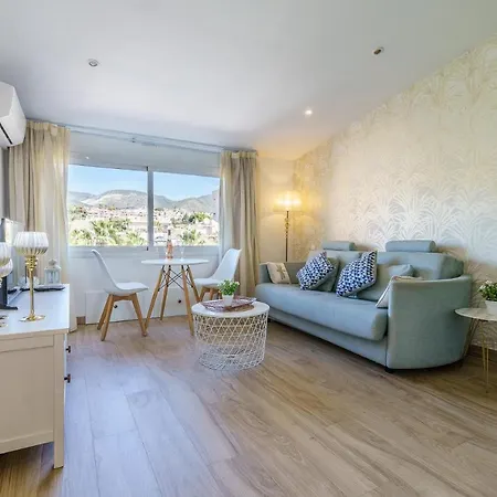 Malagasuite Studio Beach&pool Apartment